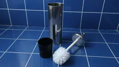 Ako správne umývať kefu na záchod: 3 spôsoby bez použitia chemikálií